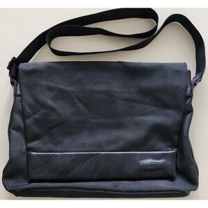 Tumi Computer Bag Messenger Bag Laptop Bag w/ Front Magnet‎ Closure and Leather